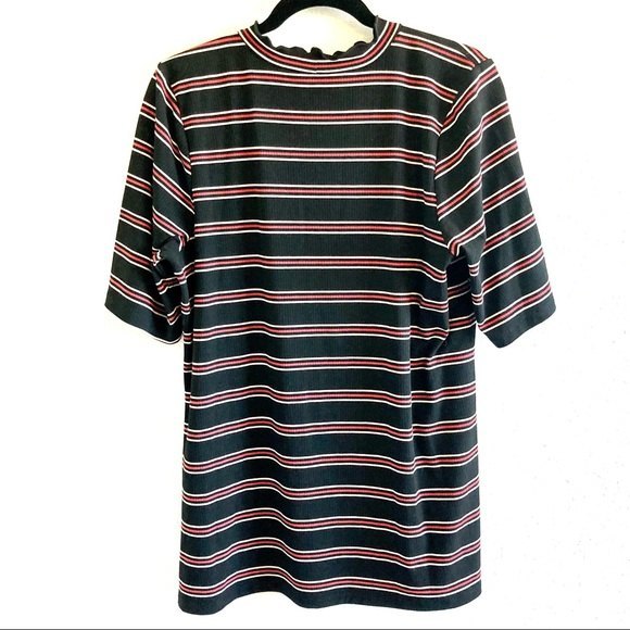 Torrid Striped Henley Top Size 2X - Picture 4 of 10